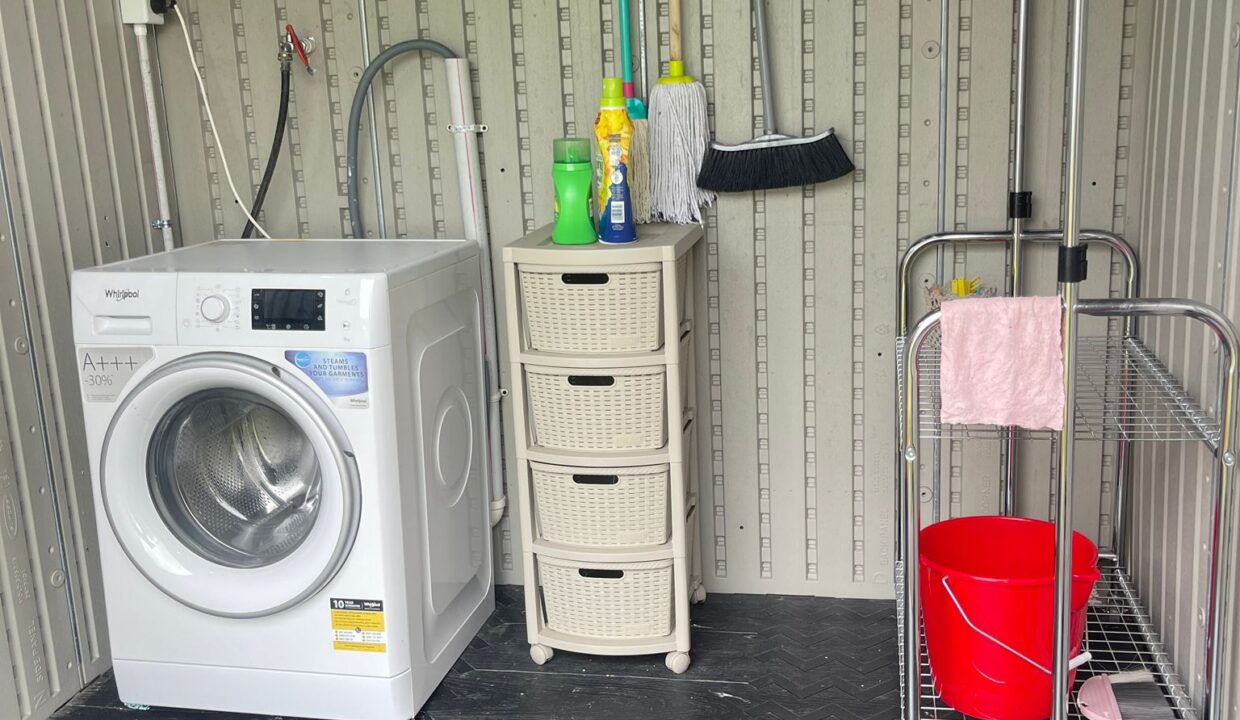 PHOTO-2025-10-06-08-44-42