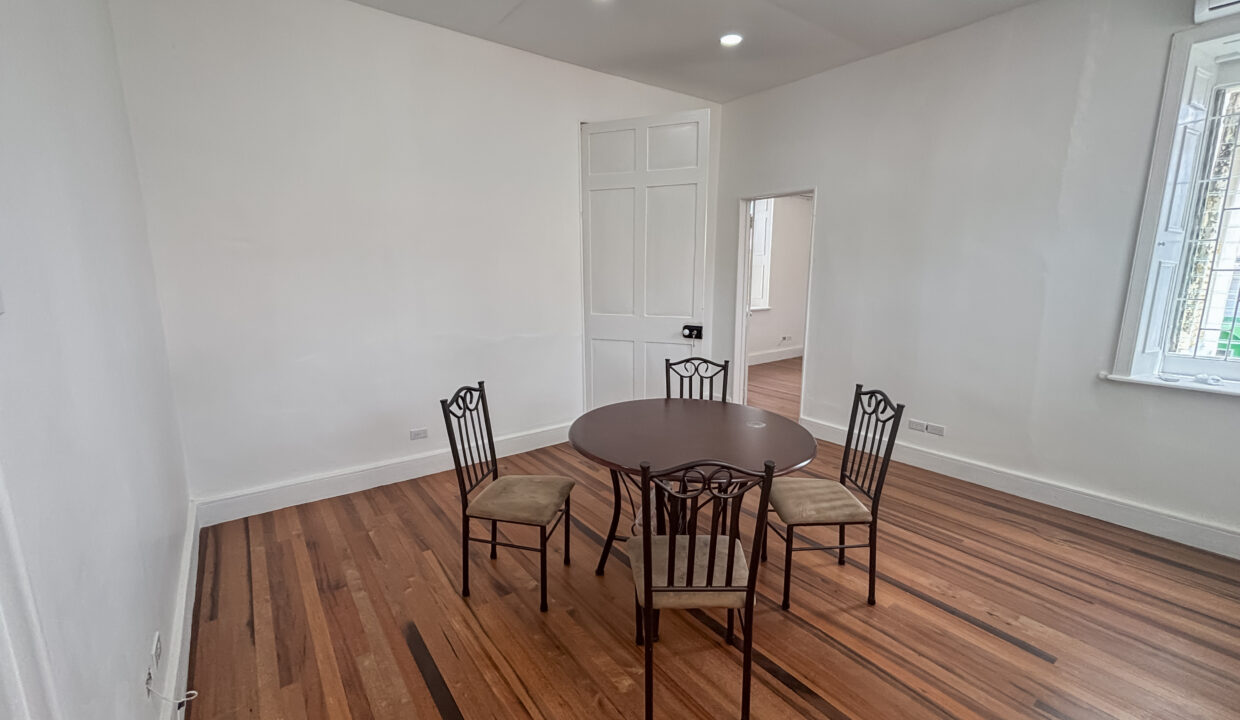 9 - Belleville unit a - top floor room 2