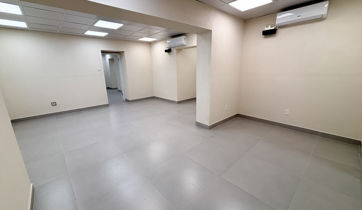 9 - Suite 2 - room 2